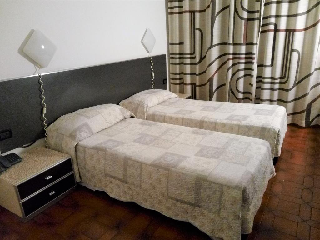 Hotel Giada Turin Room photo